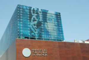 Cubo azul Ciudad Politécnica de la Innovación en Universitat Poiltècnica de València